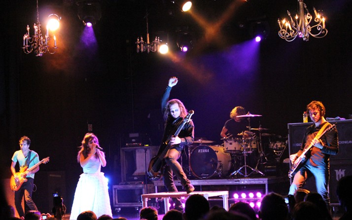 Flyleaf (2009)