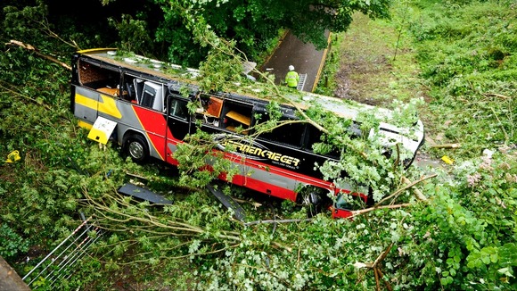 baroness bus crash